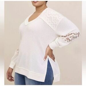 Torrid White Waffle Knit Lace Detail V Neck Long Sleeve Tunic Top Plus Size 4X
